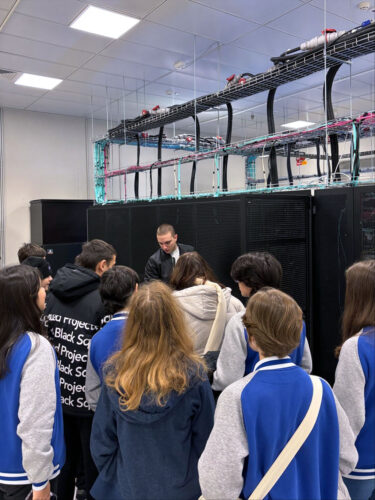 Students from Bourgas visit DISCOVERER